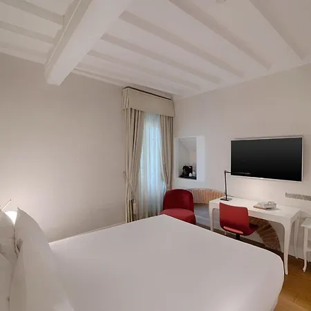Nh Collection Porta Rossa 5* Firenze