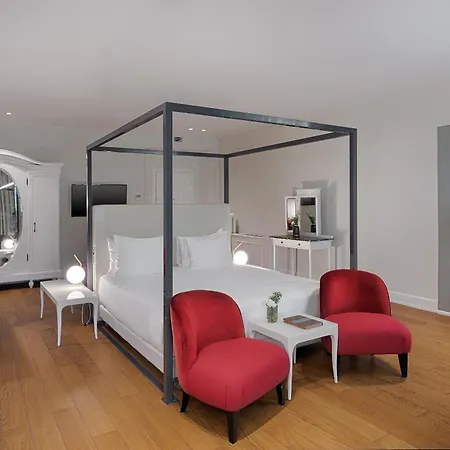 Nh Collection Porta Rossa Hotel 5*