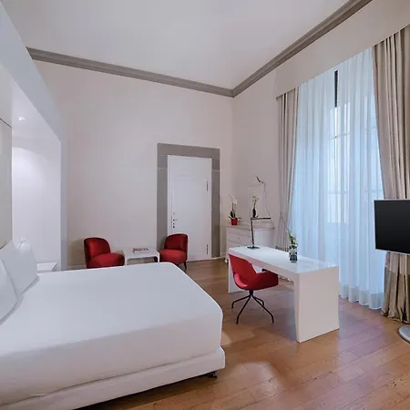 Hotell Nh Collection Porta Rossa 5*