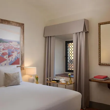 إن إتش كولكشن فيرينزا بورتا روسّا 5*