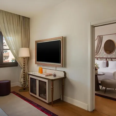 Nh Collection Porta Rossa Hotel