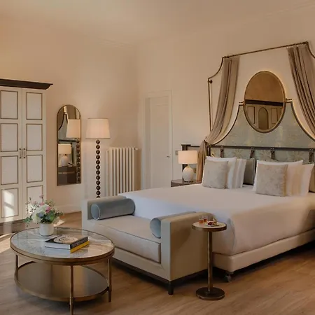 Nh Collection Porta Rossa 5*