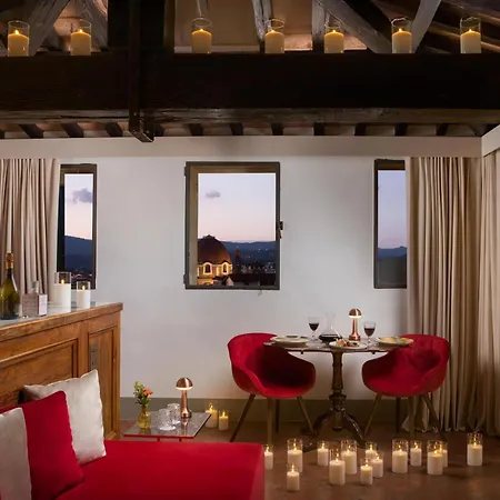 Hotel Nh Collection Porta Rossa 5*