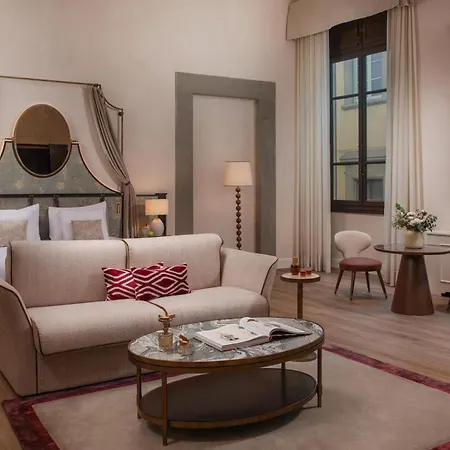 Porta Rossa Firenze, Colbert Collection 5*