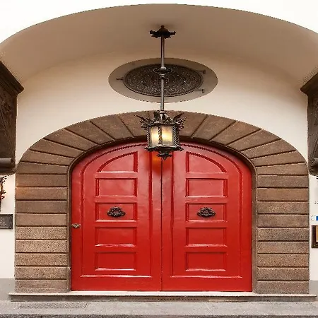 إن إتش كولكشن فيرينزا بورتا روسّا 5* فلورنس