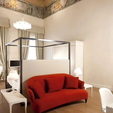 Отель Nh Collection Porta Rossa Флоренция