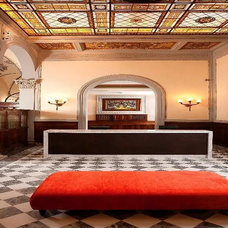 Nh Collection Porta Rossa 5*
